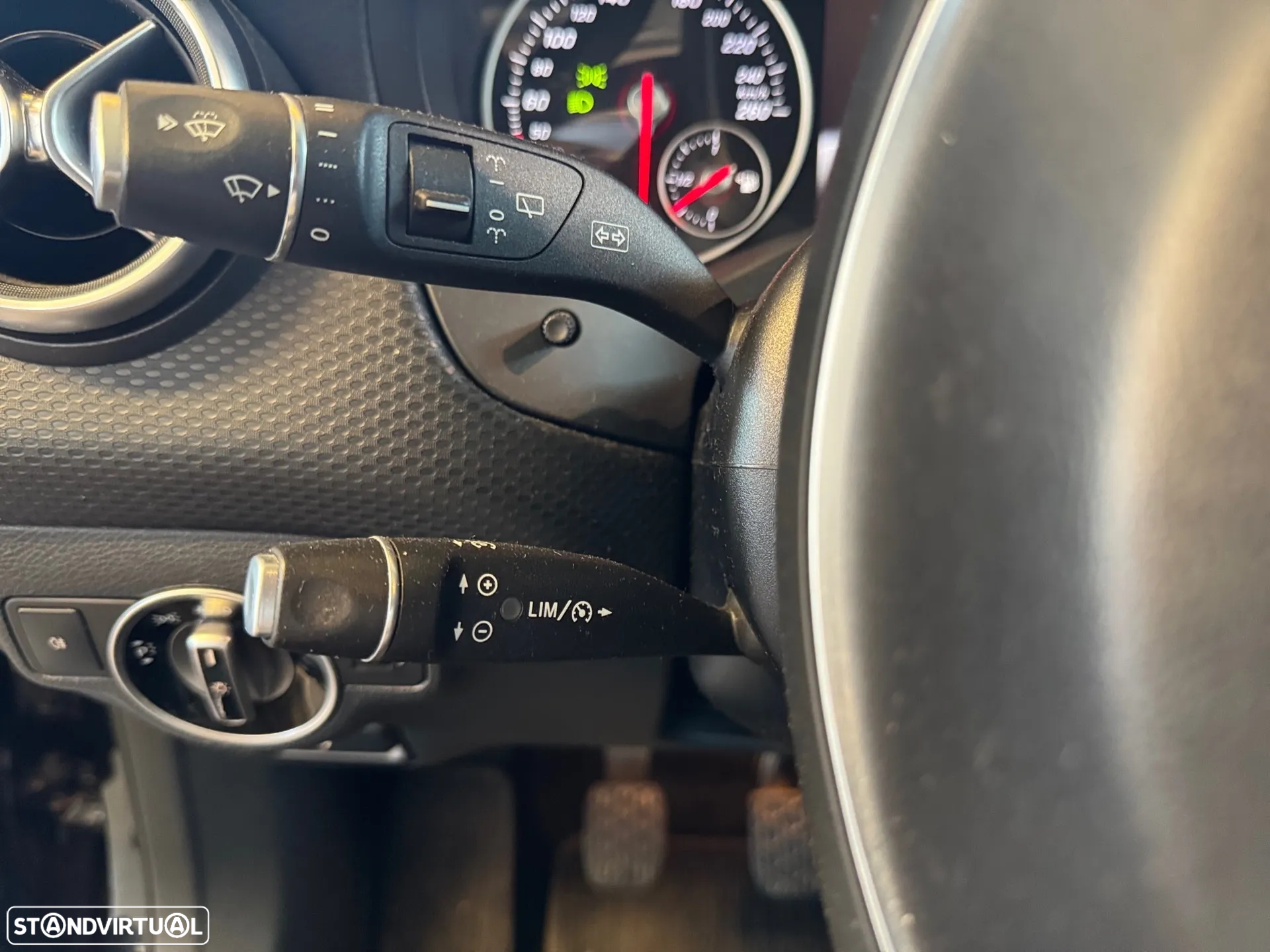 Mercedes-Benz A 180 d BlueEFFICIENCY Edition Style - 30