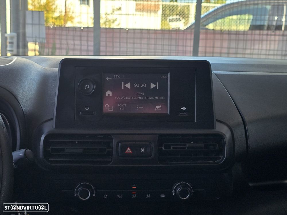 Toyota Proace City 1.5D - 14