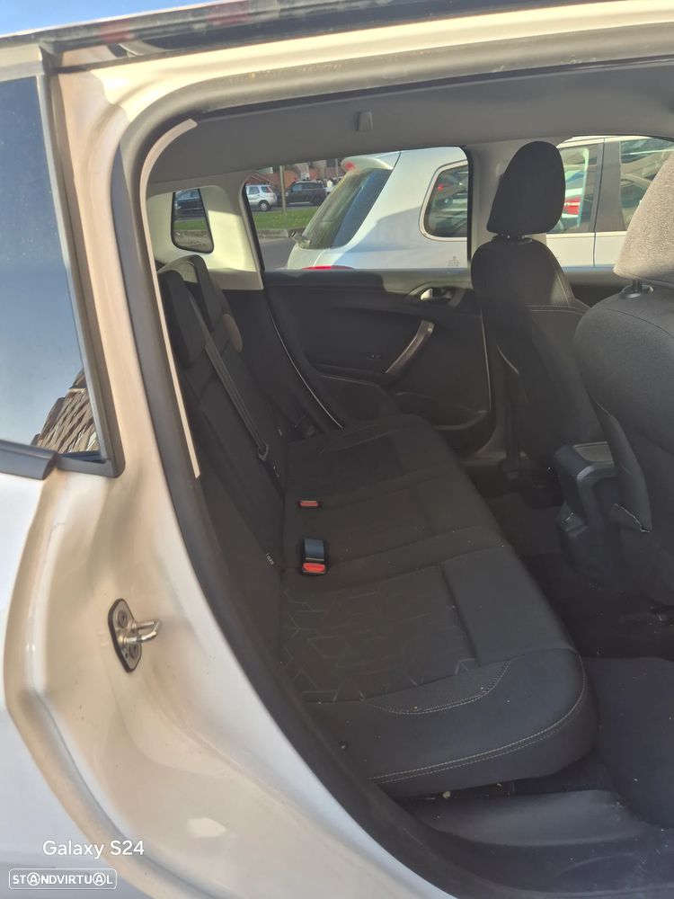 Peugeot 2008 1.2 PureTech Style - 7