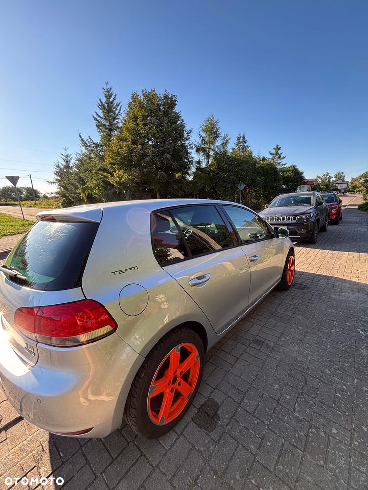 Volkswagen Golf 1.2 TSI BlueMotion Technology Comfortline - 4