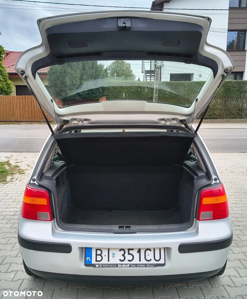 Volkswagen Golf 1.4 Comfortline - 15