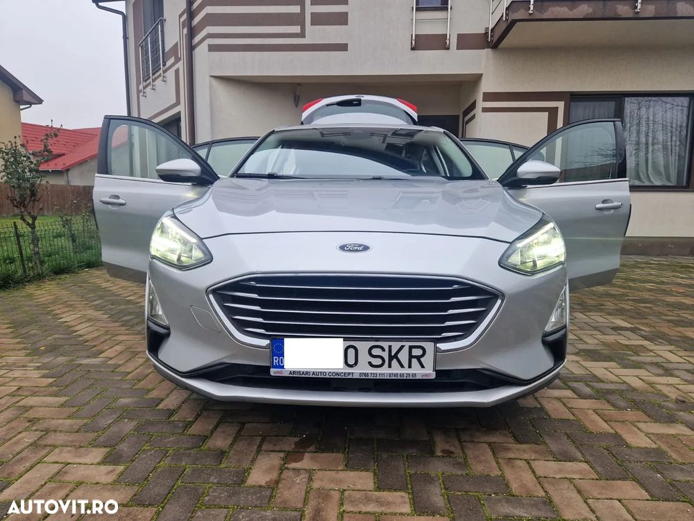 Ford Focus 1.0 EcoBoost Titanium - 26