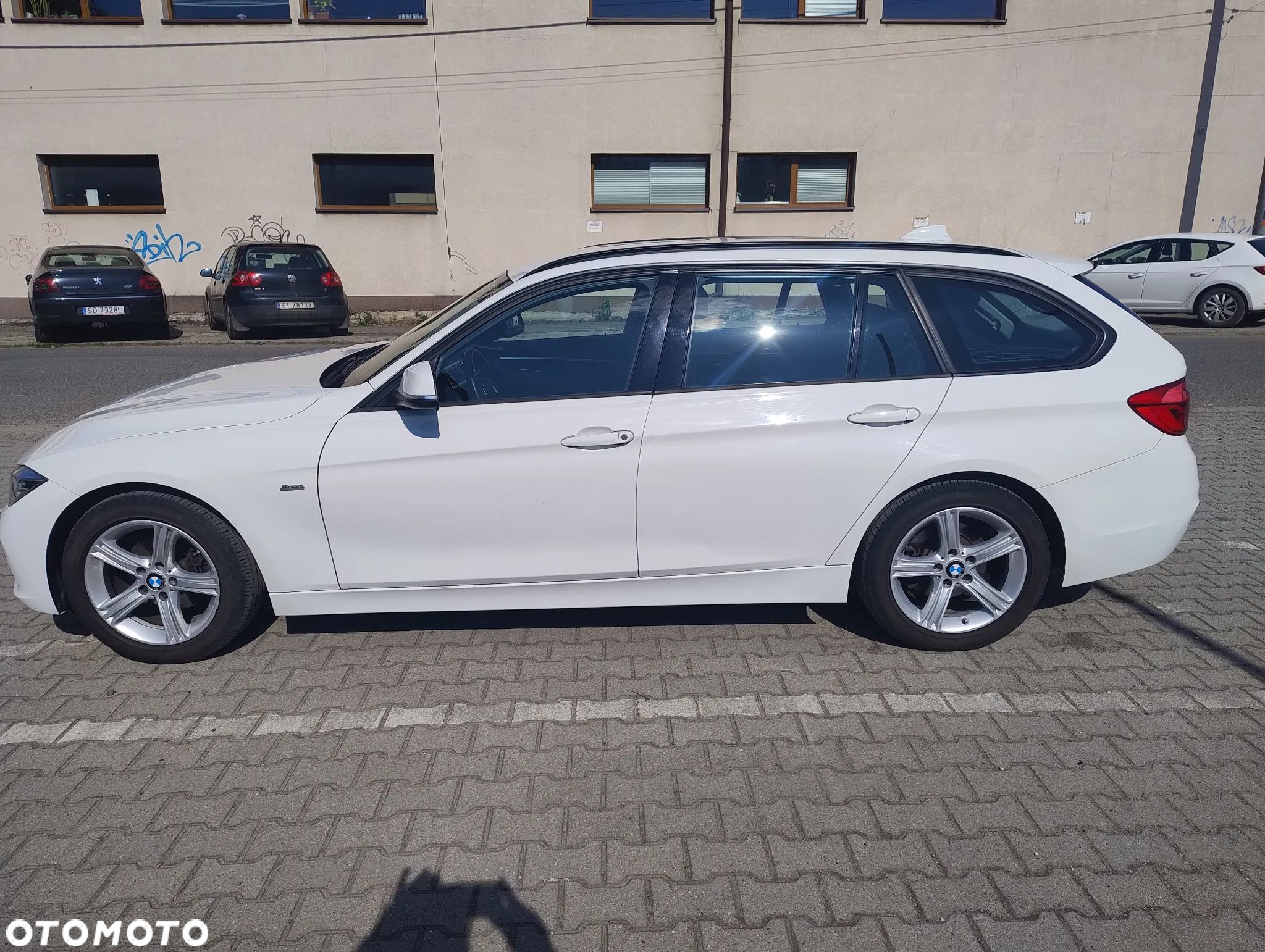 BMW Seria 3 318d - 1