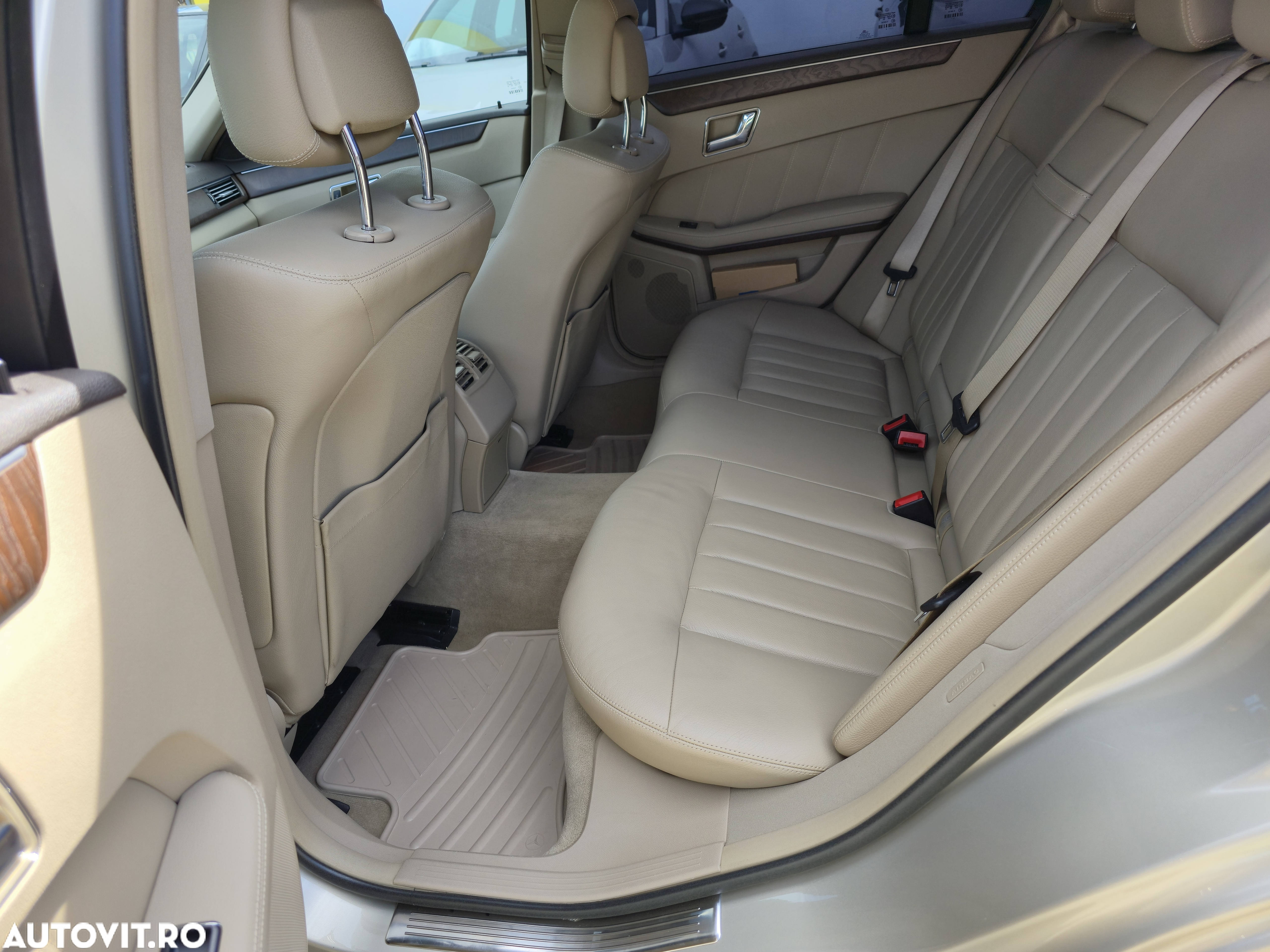 Mercedes-Benz E 220 CDI 7G-TRONIC Elegance - 7