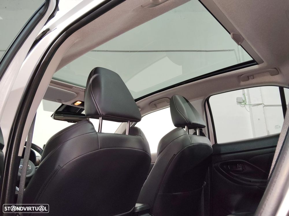 Toyota Yaris Cross 1.5 HDF Luxury - 21