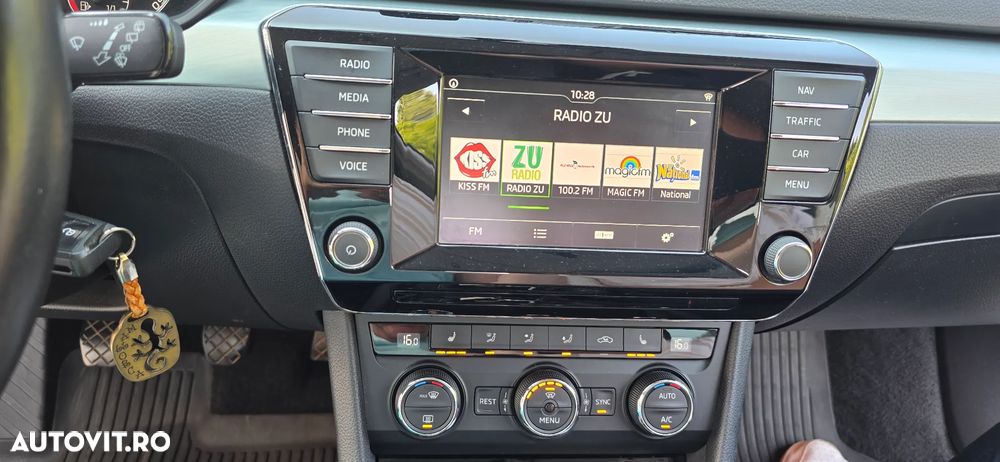 Skoda Superb 2.0 TDI Ambition - 30
