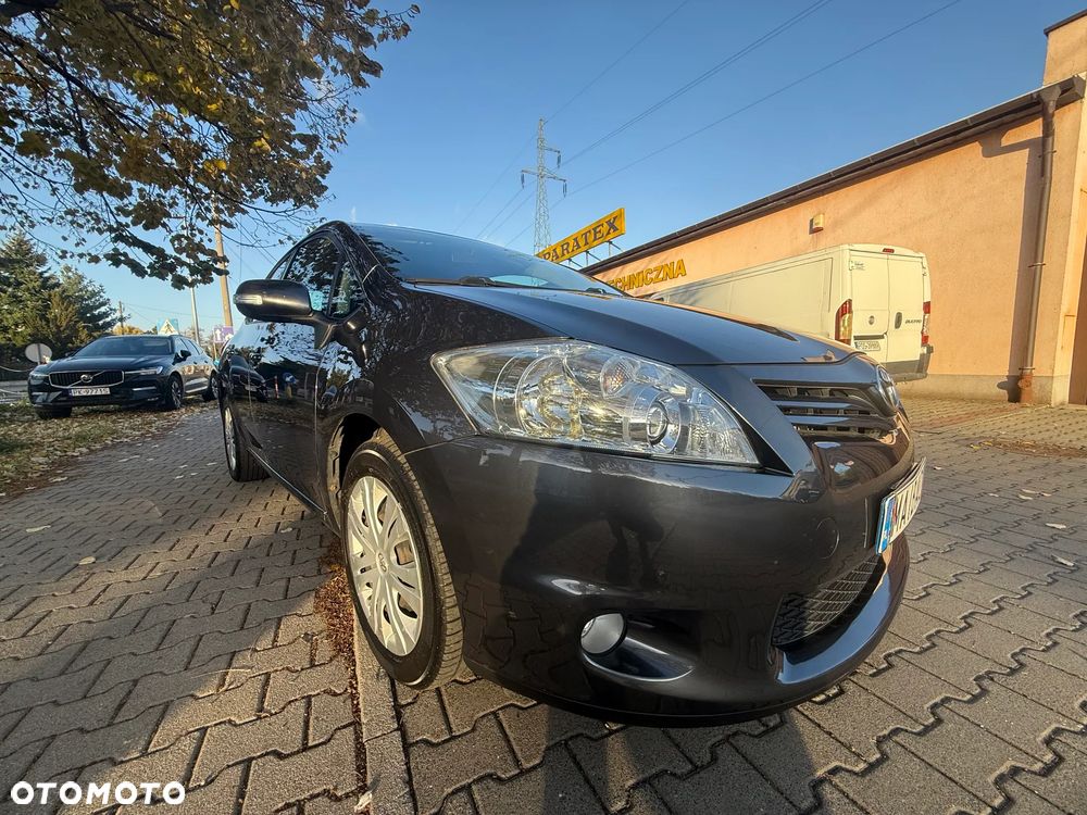 Toyota Auris - 3