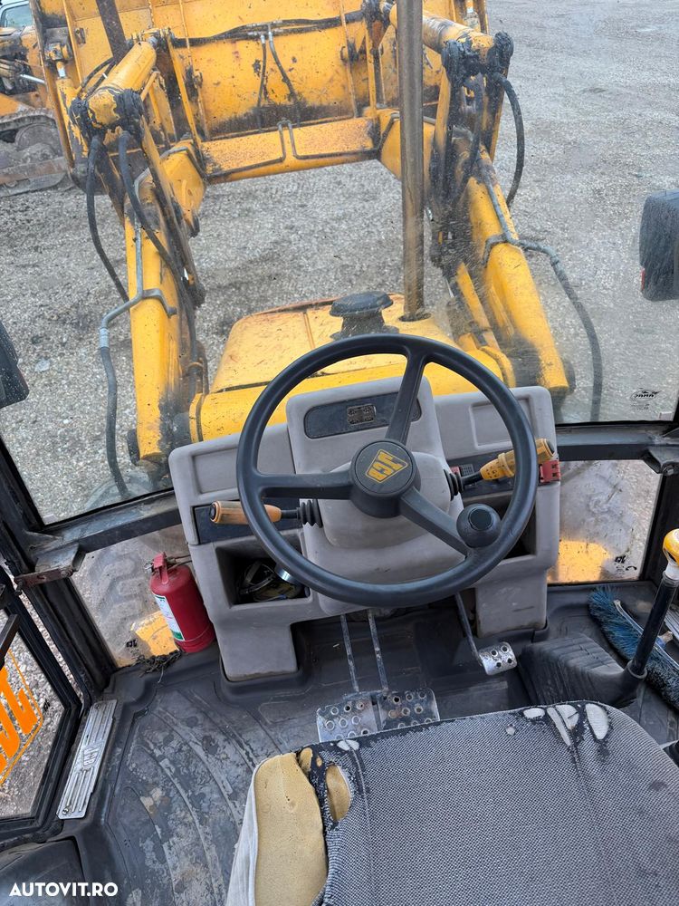 JCB 3CX Buldoexcavator 4x4 - 5