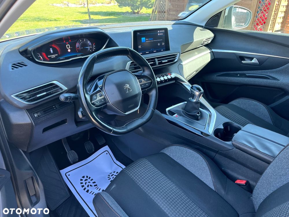 Peugeot 3008 BlueHDi 120 Stop & Start Allure - 19