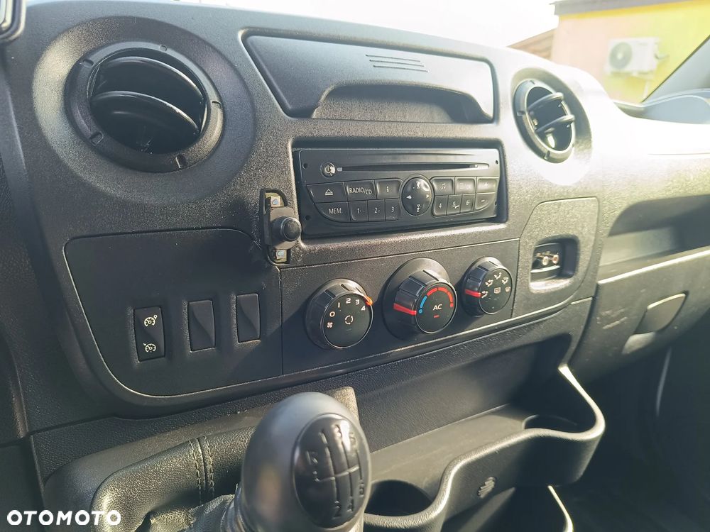 Renault Master - 16