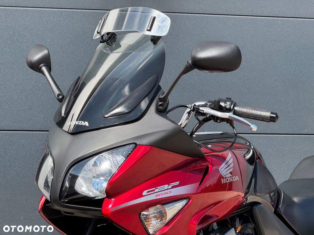 Honda CBF - 22