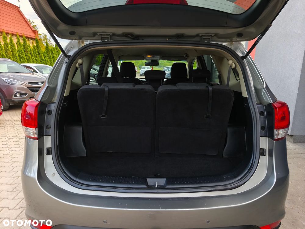 Kia Carens 1.7 CRDi XL 7os - 9