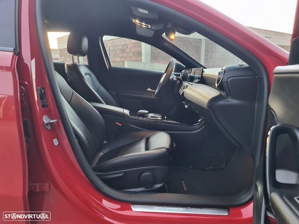 Mercedes-Benz A 180 d 7G-DCT AMG Line - 19