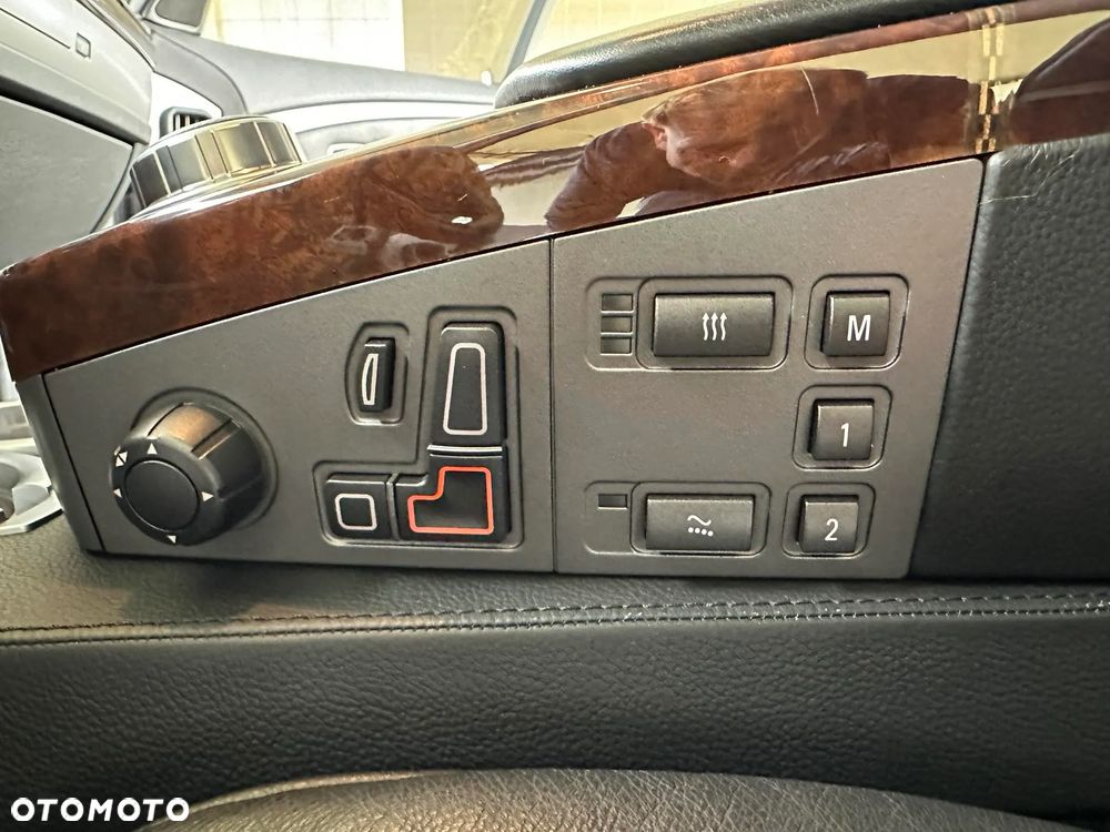 BMW Seria 7 760i L - 22