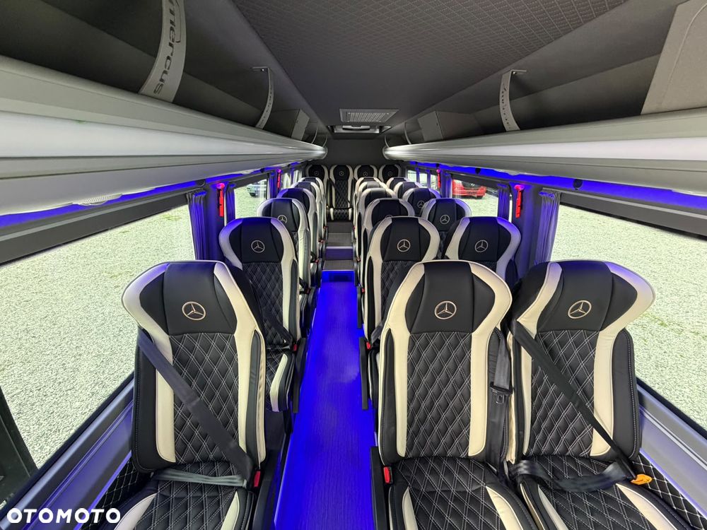 Mercedes-Benz Sprinter 519 - 28