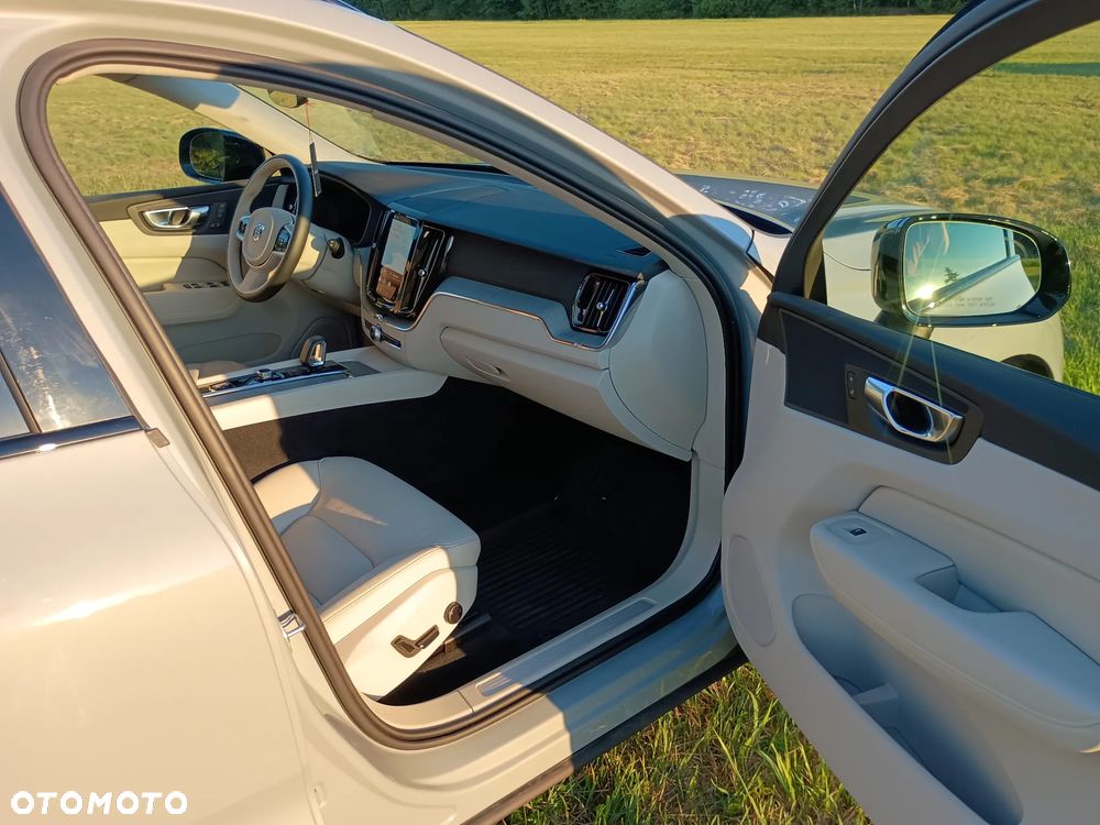 Volvo XC 60 - 33