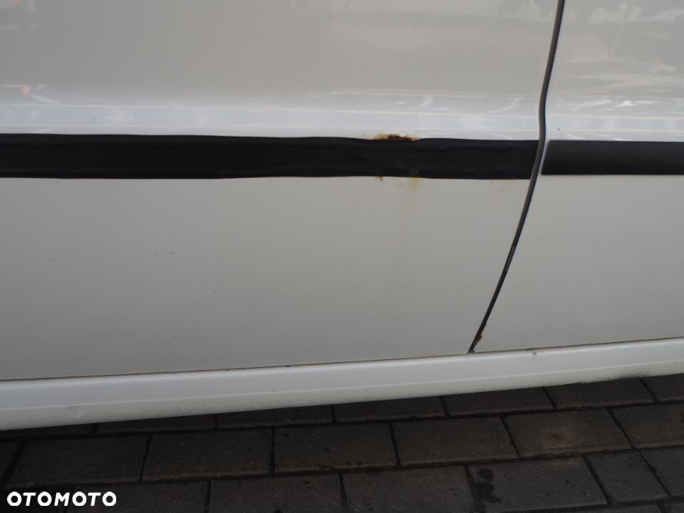 Drzwi Prawe Tylne Tył VW Polo Kolor: LB9A - 20