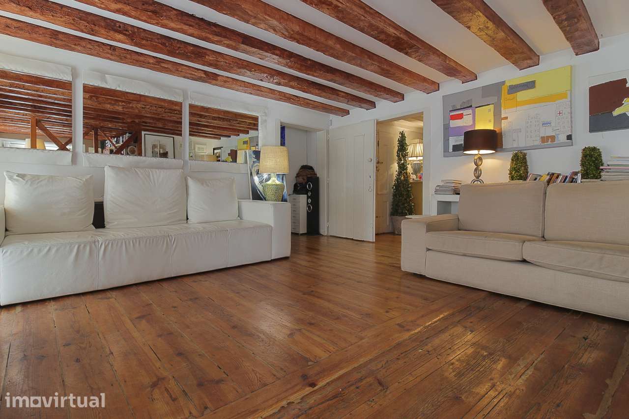 Apartamento T3 +1 com pátio em São Bento, Príncipe Real - Grande imagem: 3/26