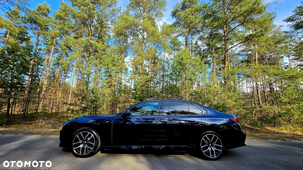 BMW i7 105.7kWh eDrive50 - 33