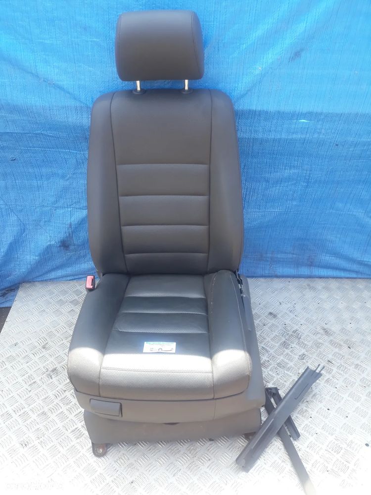 FOTEL KIEROWCY LEWY PRZÓD VOLKSWAGEN TOUAREG 7L  2006r - 1