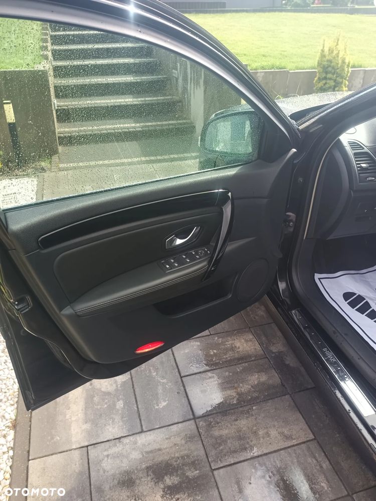 Renault Laguna 2.0 dCi Initiale - 20