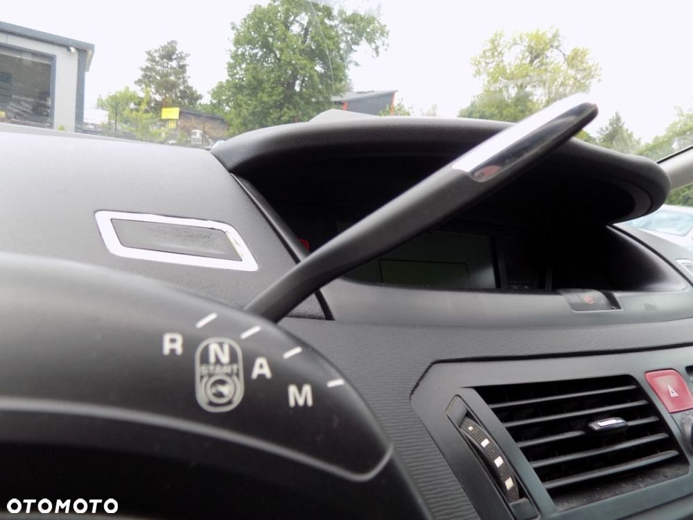 Citroën C4 Grand Picasso - 11