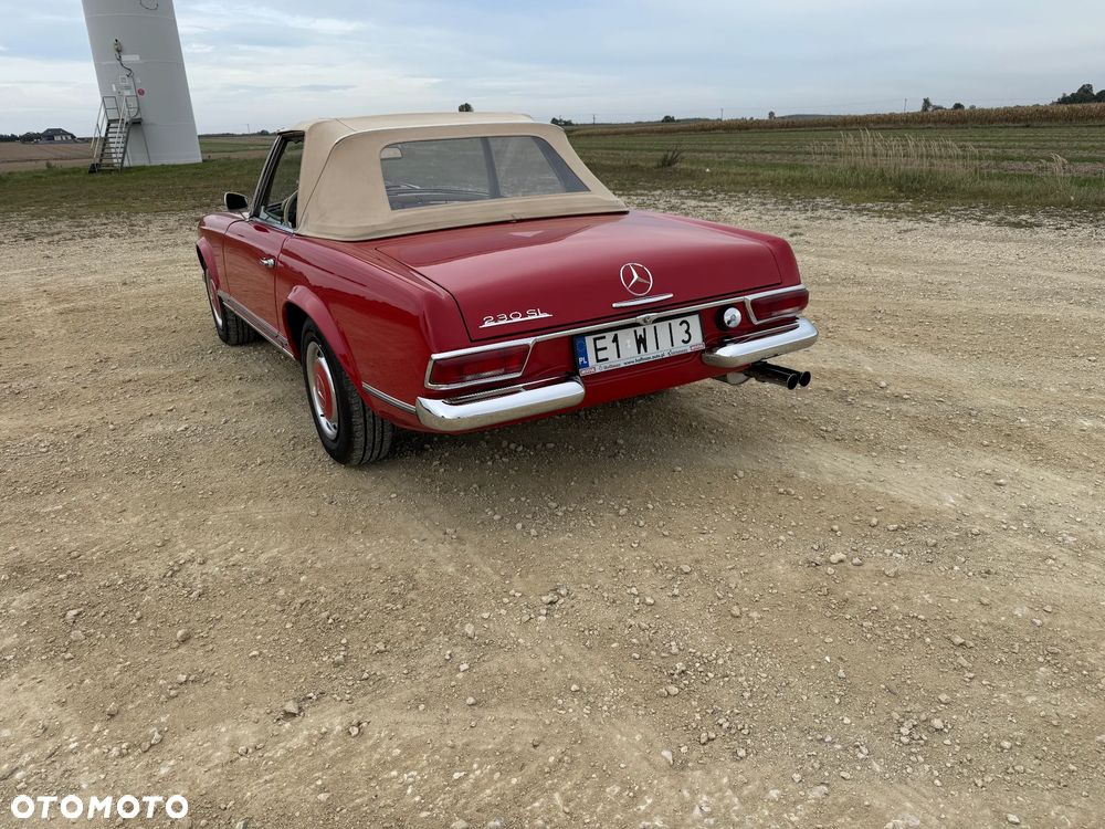 Mercedes-Benz SL - 12