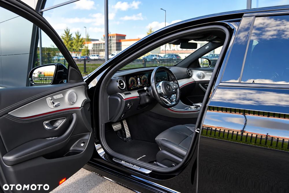 Mercedes-Benz Klasa E 220 d 4-Matic AMG - 11