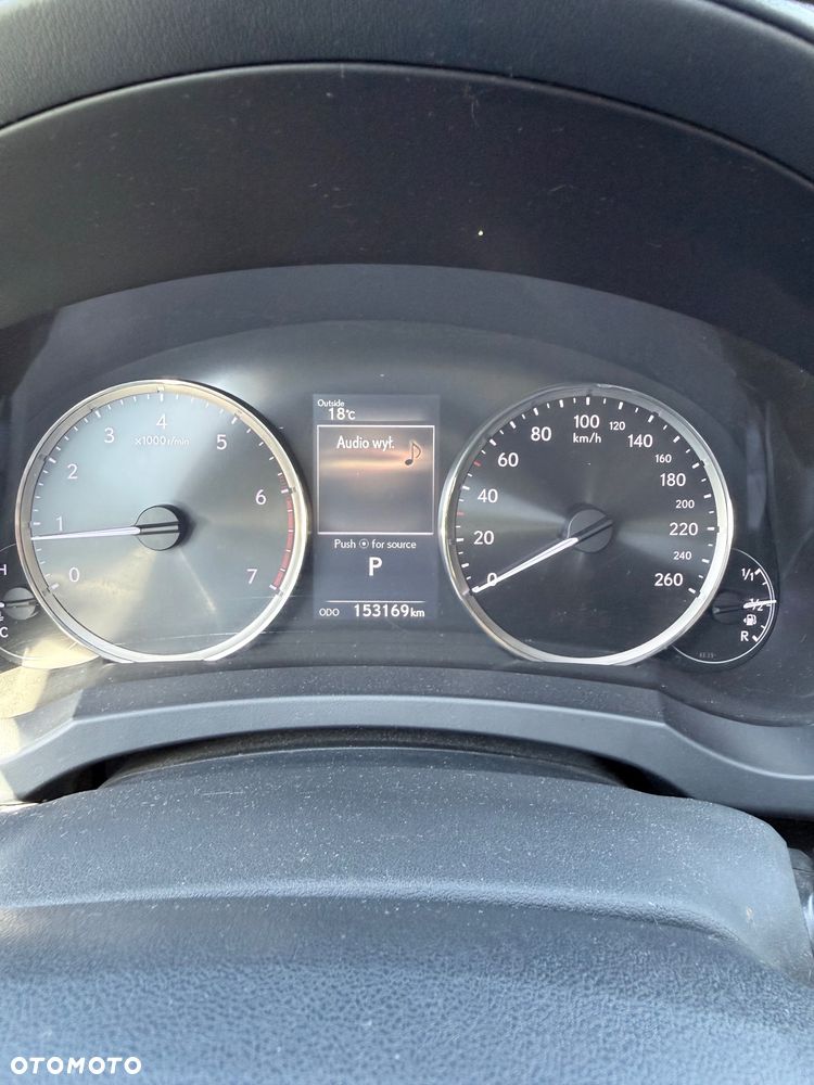Lexus IS 200t / 300 Elegance - 11