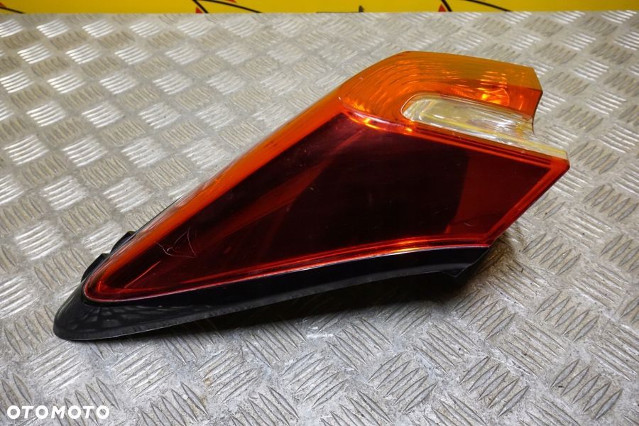 TOYOTA C-HR 2018 2019 2020 - LAMPA TYŁ PRAWA TYLNA USA - 6