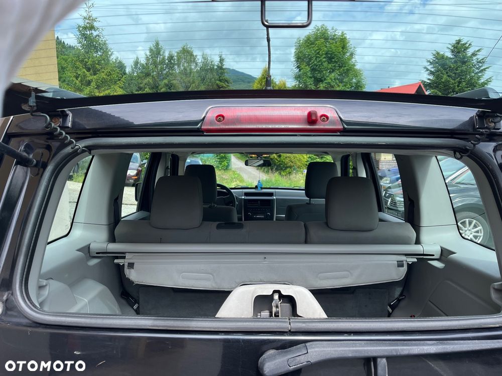 Jeep Liberty - 17