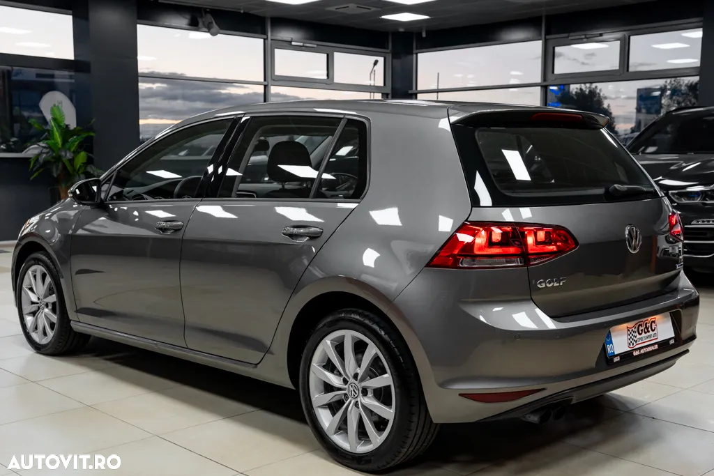Volkswagen Golf 1.4 TSI BlueMotion Technology DSG Highline - 4