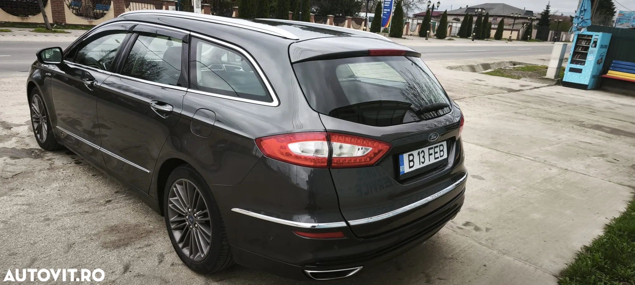 Ford Mondeo Vignale 2.0 TDCi Powershift AWD - 6