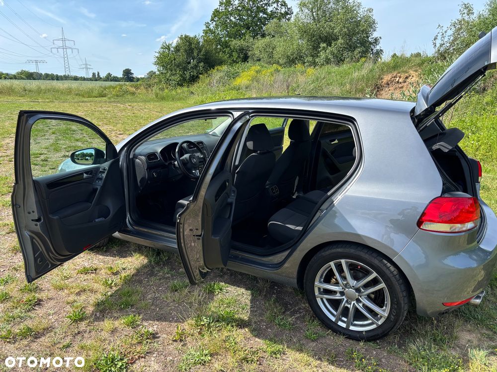 Volkswagen Golf 1.6 Comfortline - 6