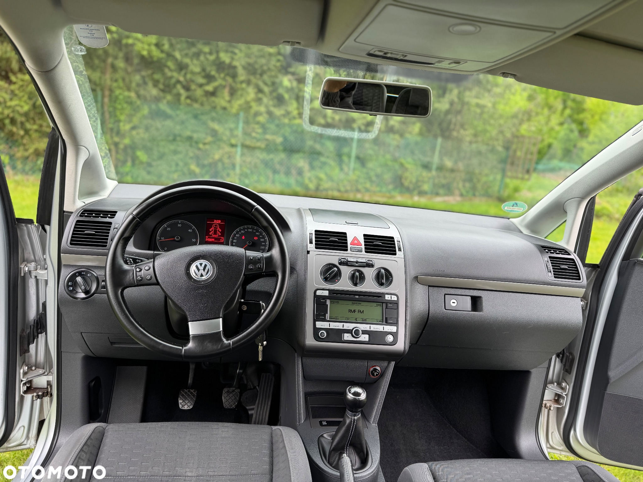 Volkswagen Touran 1.9 TDI DPF Blue Motion Highline - 33