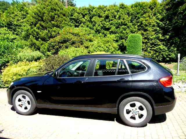 BMW X1 xDrive18d - 9