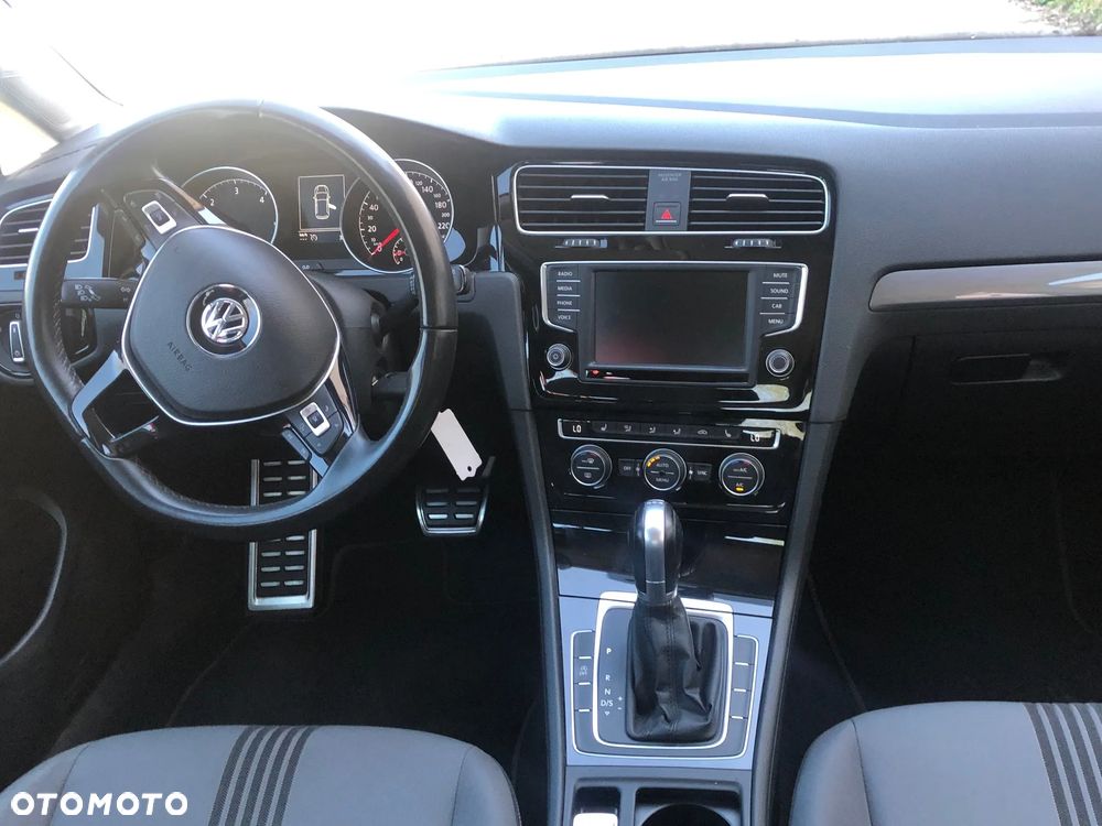 Volkswagen Golf 1.6 TDI BlueMotion Technology DSG Allstar - 11