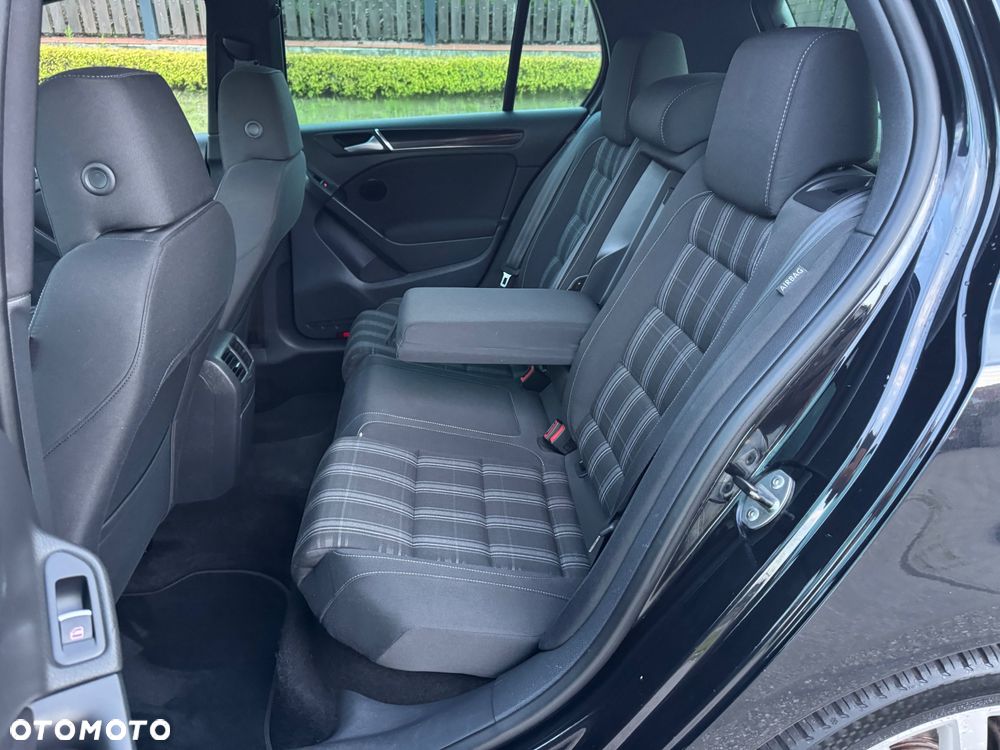 Volkswagen Golf 2.0 TDI DPF DSG GTD - 22