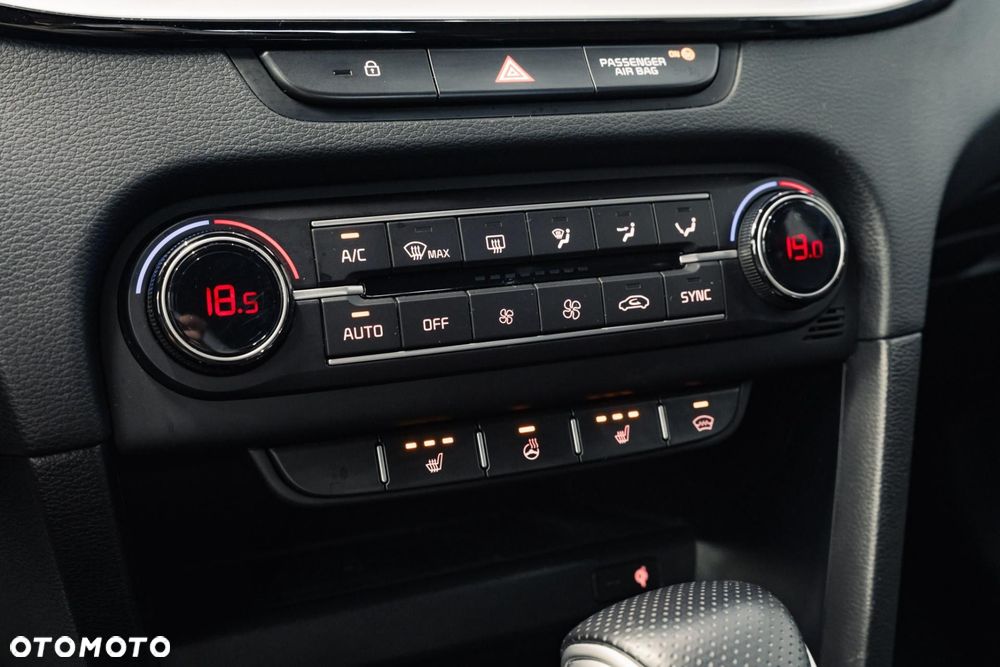 Kia ProCeed 1.6 T-GDI GT DCT - 26