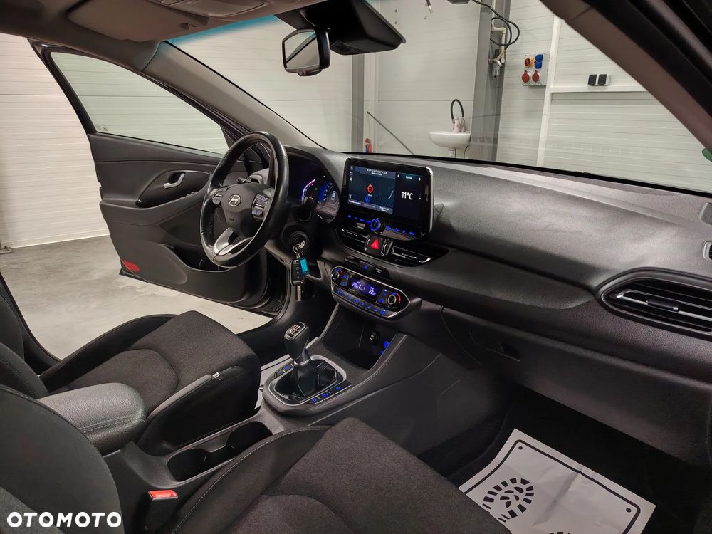 Hyundai i30 1.5 DPI Modern - 26