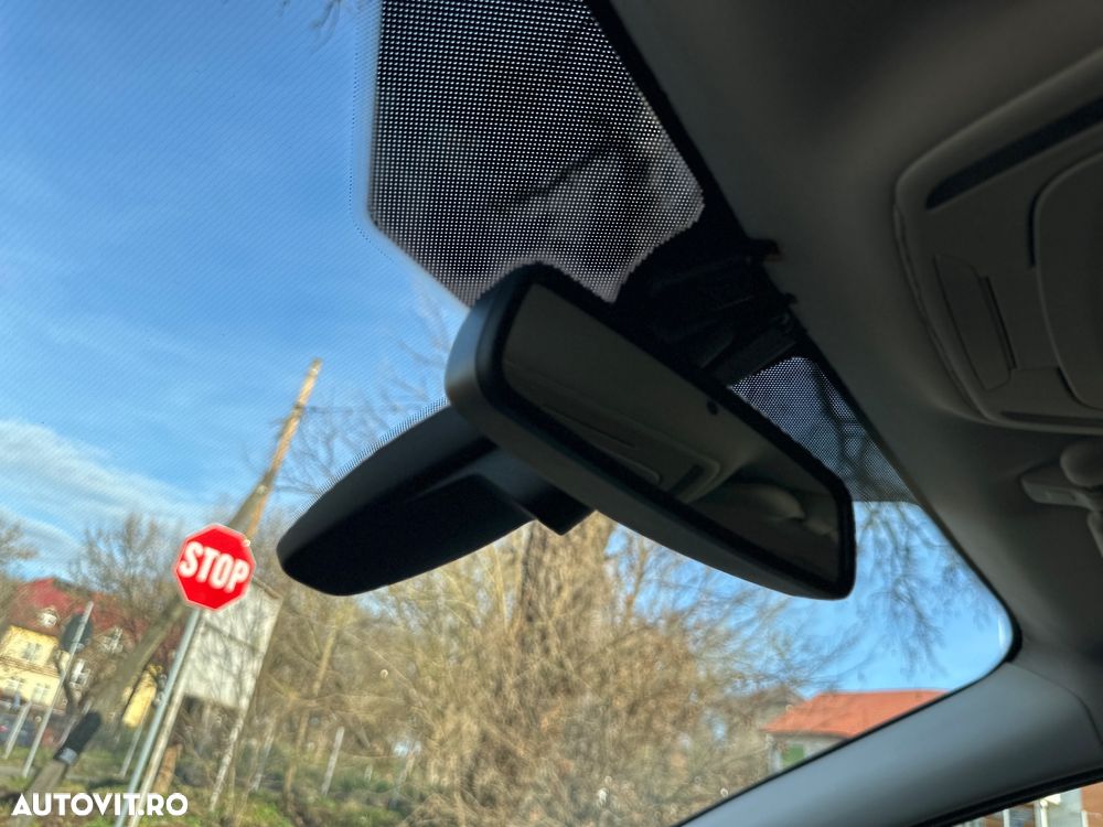 Ford Focus 2.0 TDCI DPF Titanium - 35