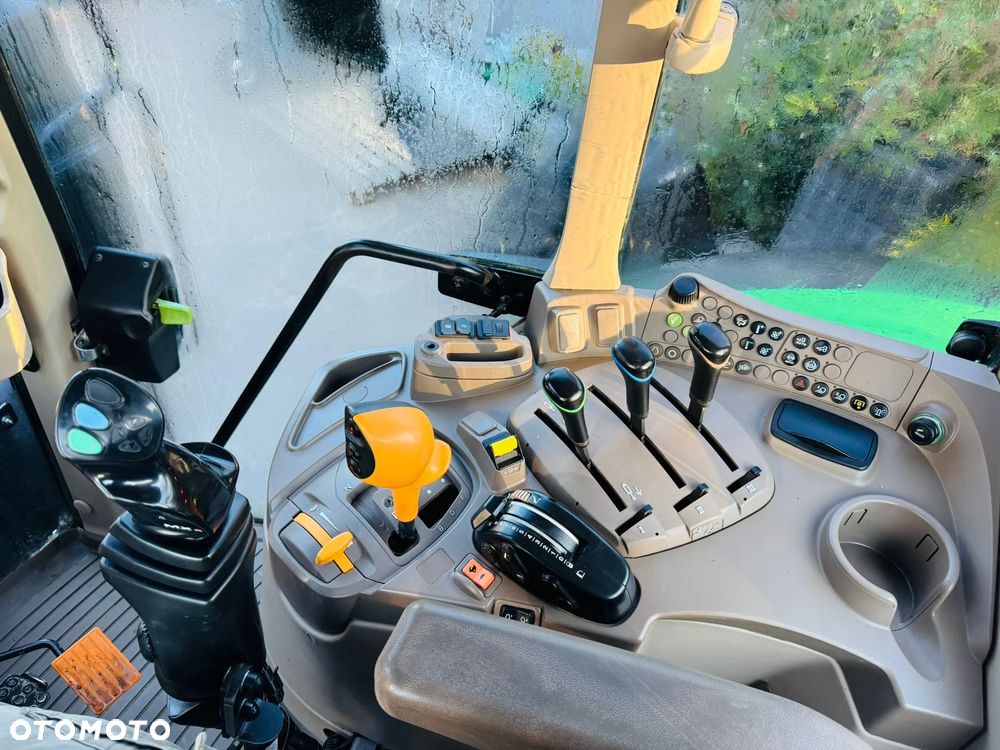 John Deere 6110M - 21