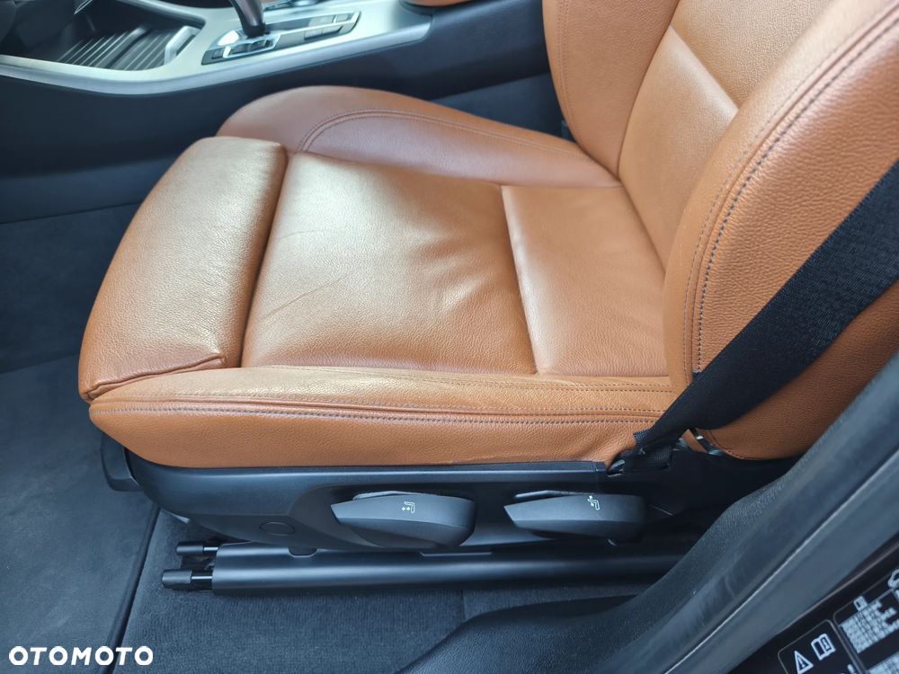 BMW X4 xDrive20i - 14