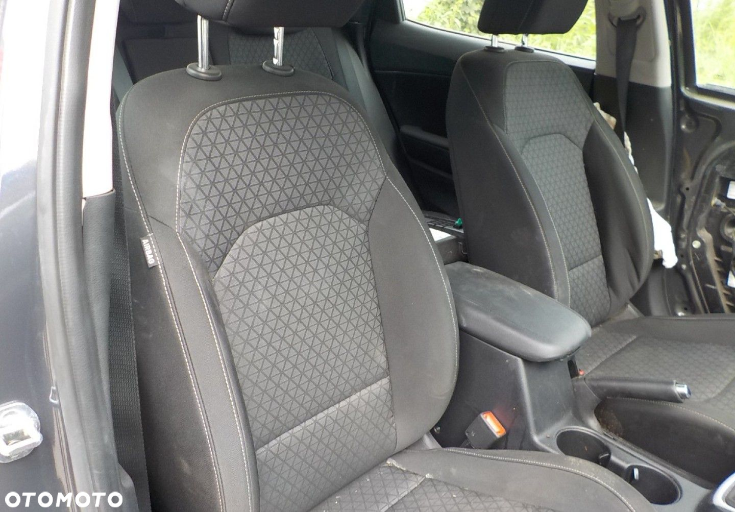 Kia XCeed - 18