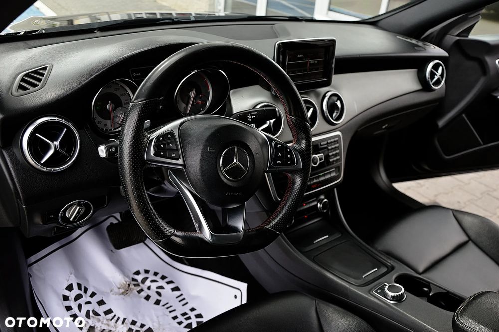 Mercedes-Benz CLA 250 Sport 7G-DCT - 7