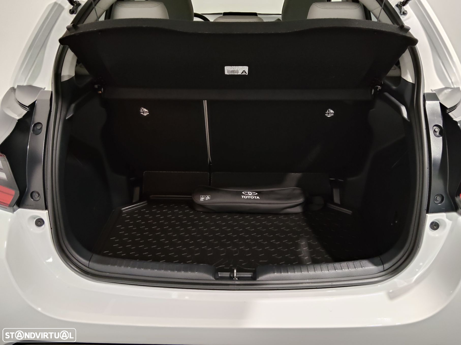 Toyota Yaris 1.5 HDF Luxury - 10