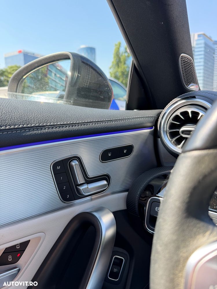 Mercedes-Benz CLA 220 d Coupe Aut. - 10