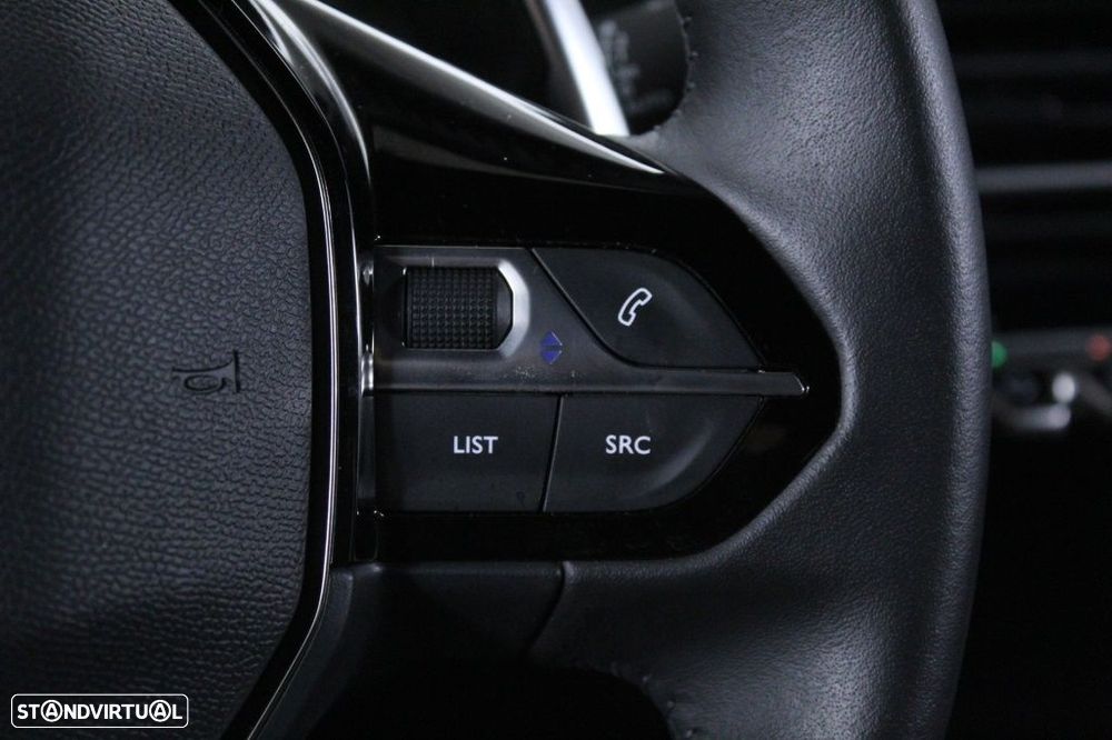 Peugeot 2008 1.2 Hybrid Allure e-DCS6 - 23