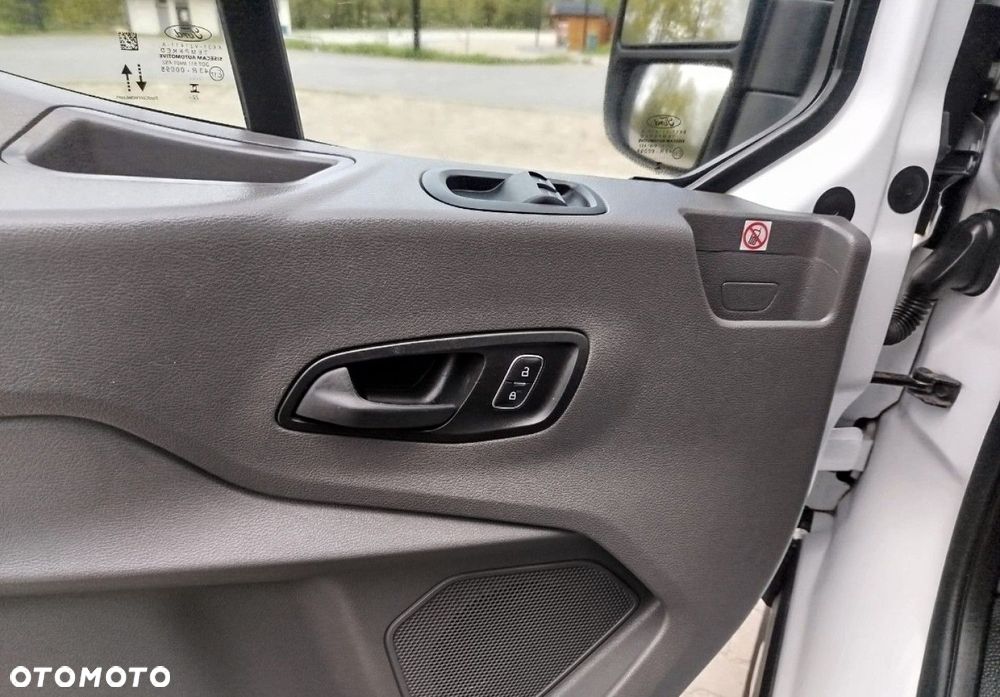 Ford Transit - 15