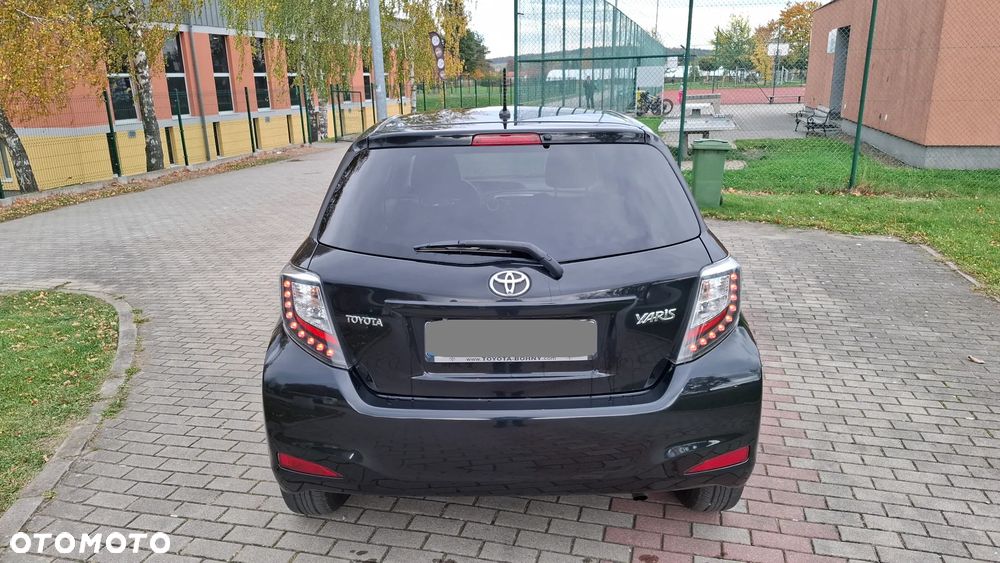 Toyota Yaris 1.33 VVT-i Executive - 14